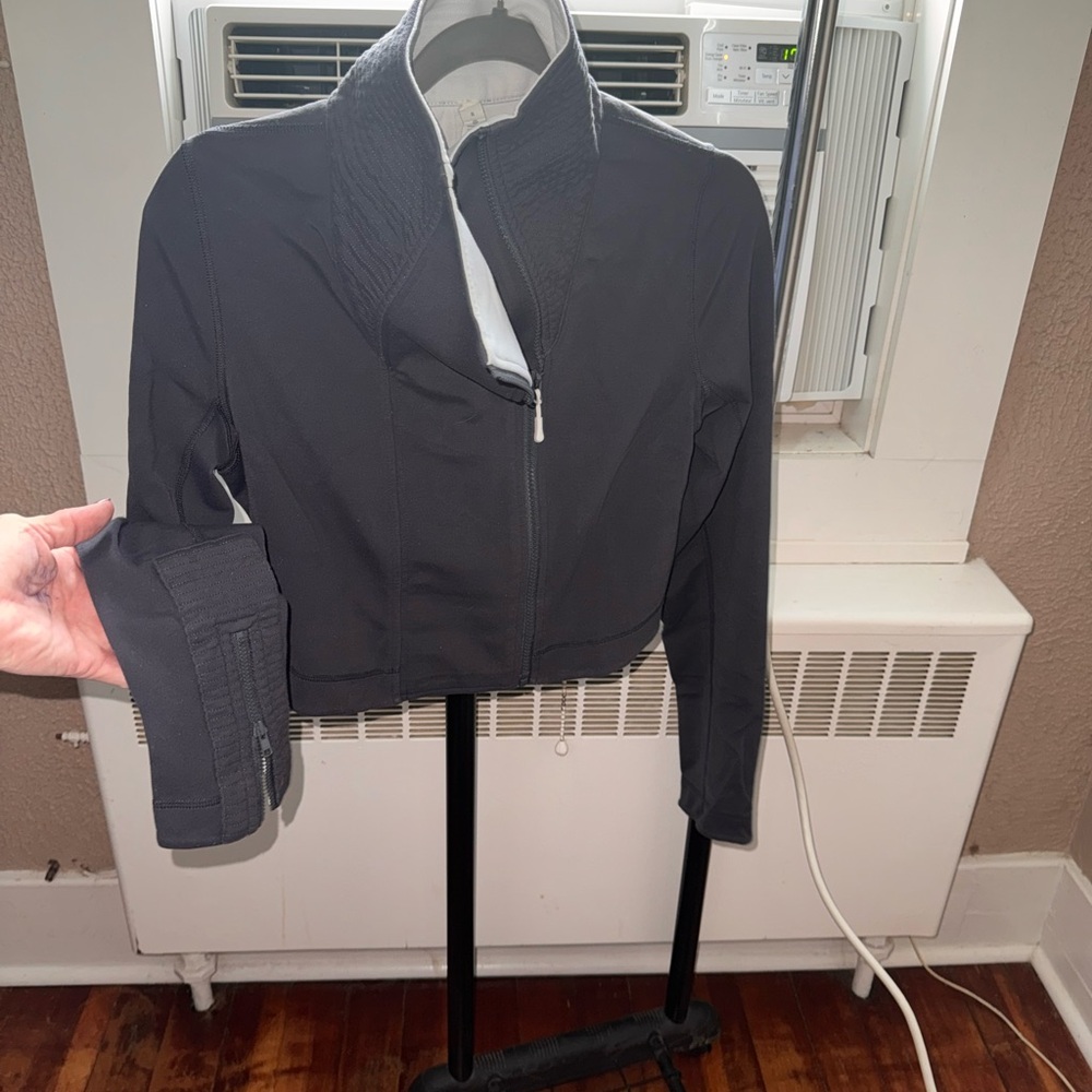 Lululemon Athletica Women's Black Bomber Jacket